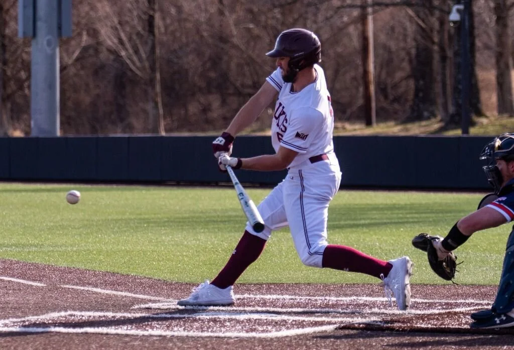 Peters has three hits, three RBIs in walk off losses to Valp