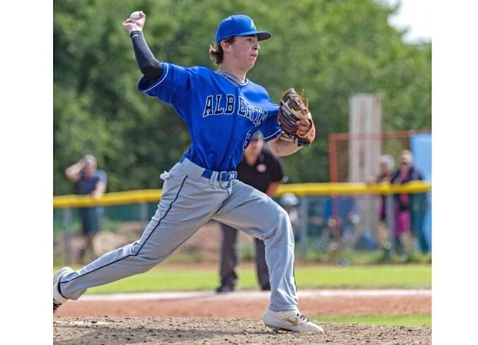 Three Vauxhall Jets commit to colleges