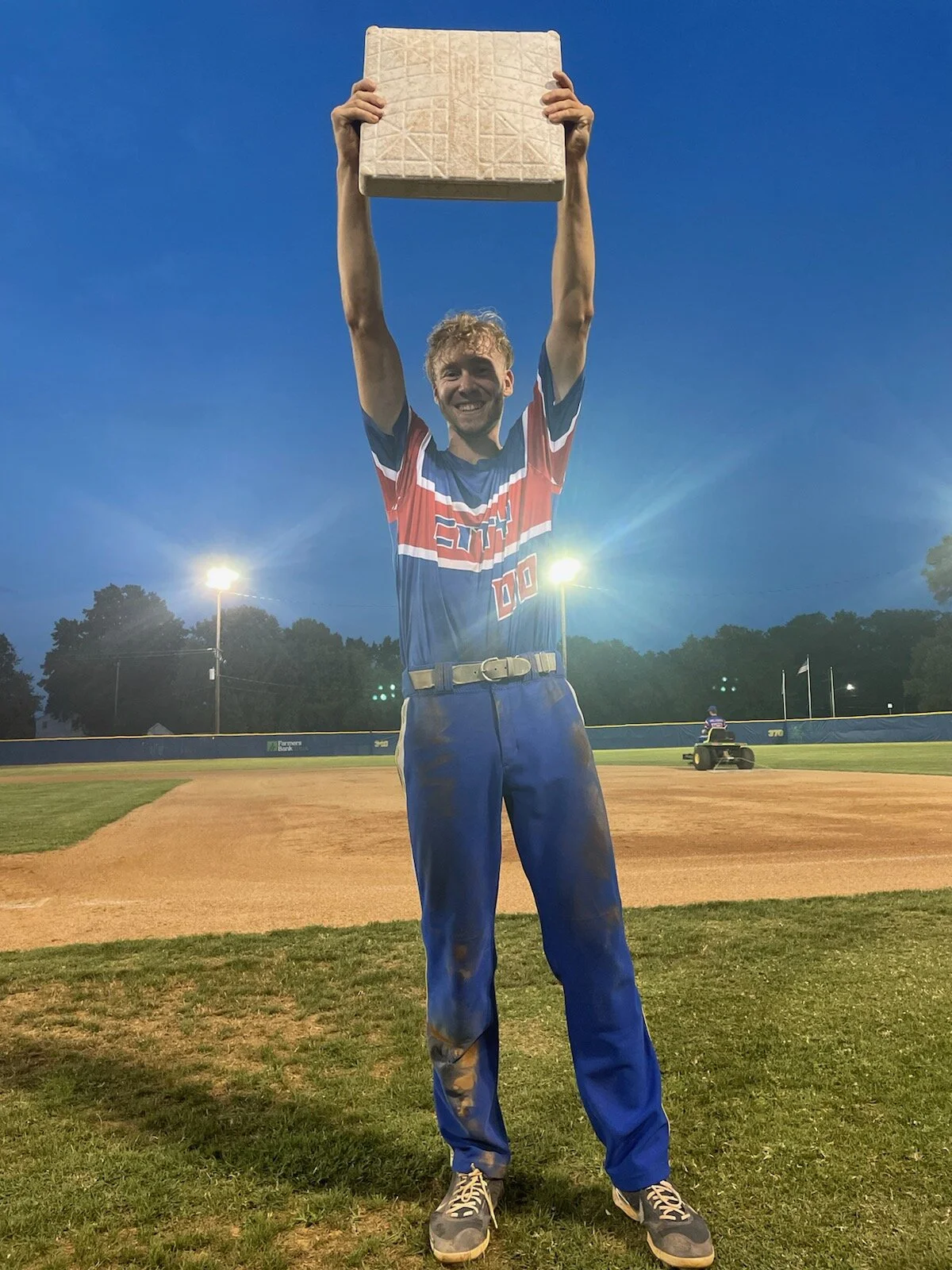 Dos Santos breaks Ohio Valley League stolen base record