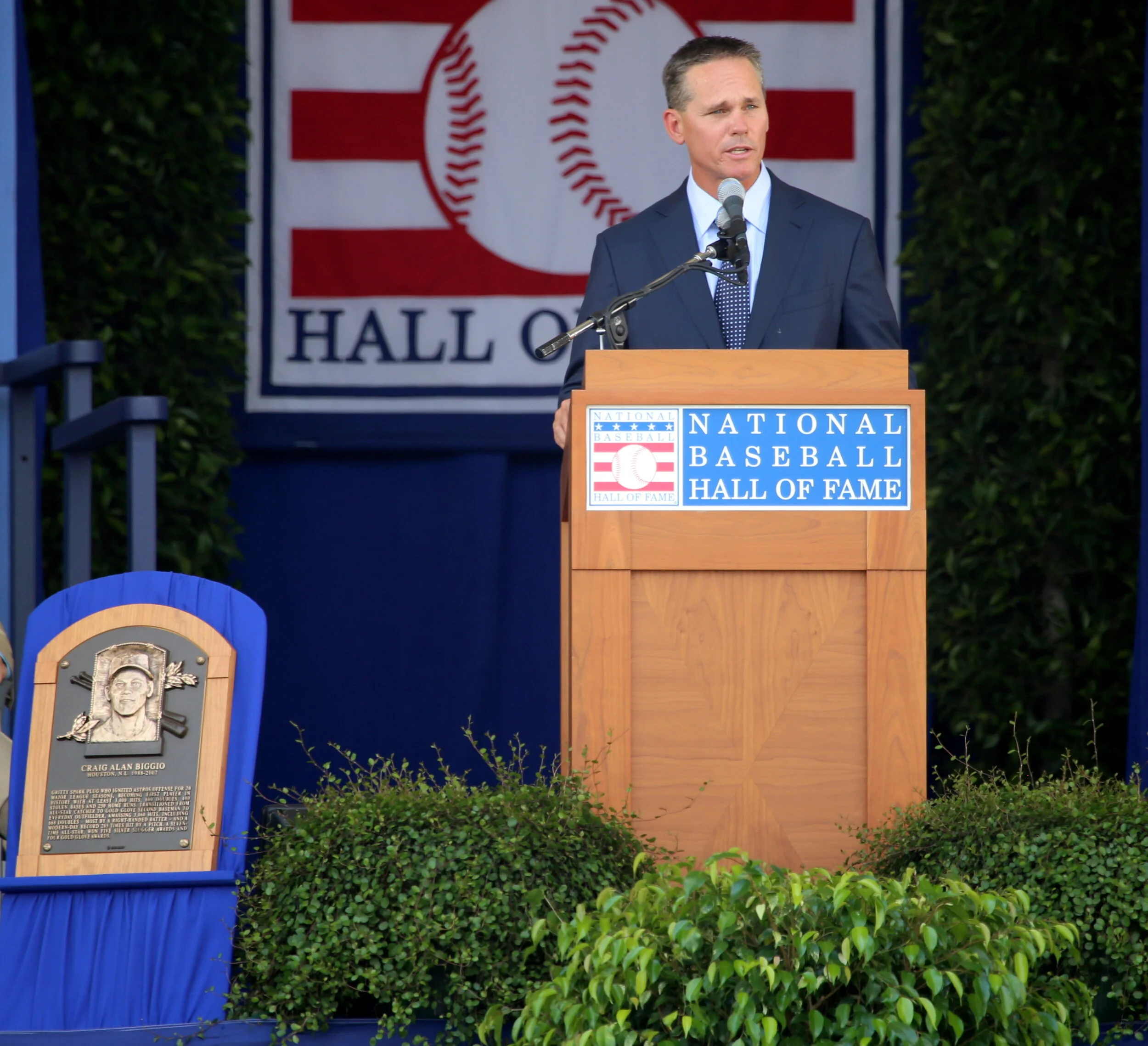 Biggio, Glavine, Griffey Jr. elected to Hall of Fame Board of Directors