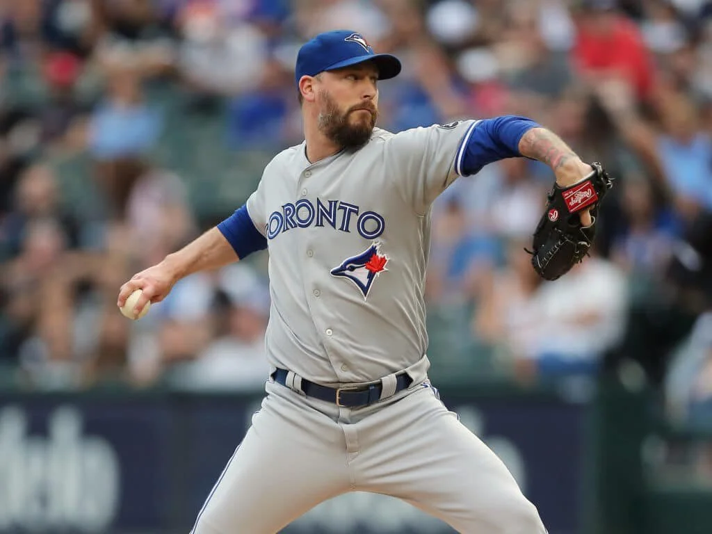 Blue Jays trade Axford to Brewers