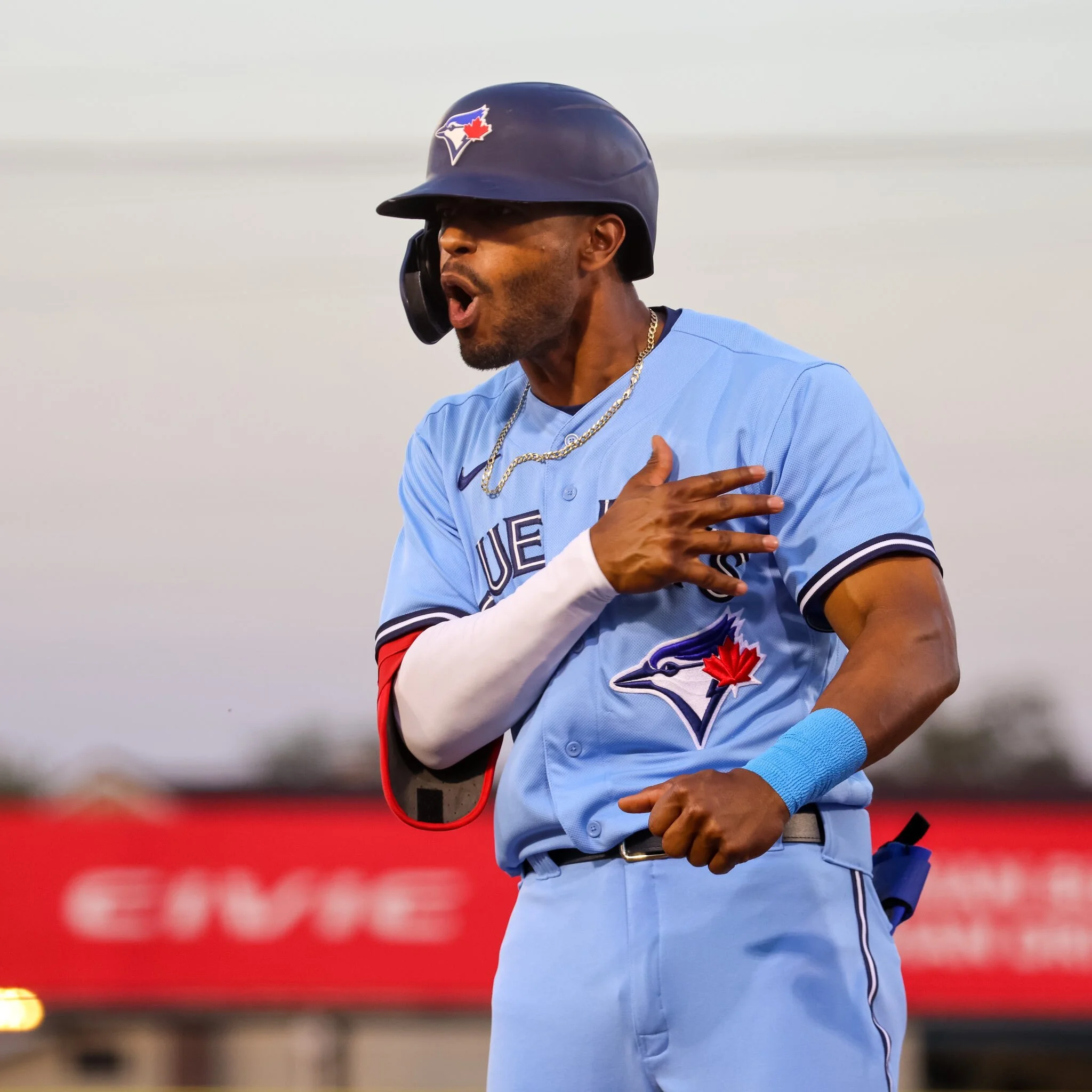 Blue Jays call up Palacios, send Snead to triple-A