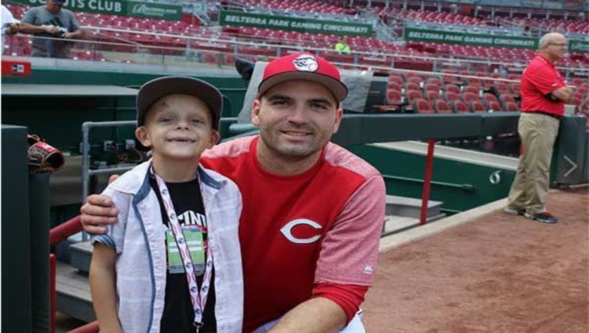 Votto wins Reds' "Good Guy" award