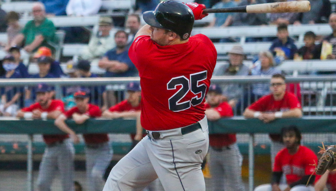 IBL's Brantford Red Sox re-sign Burdett