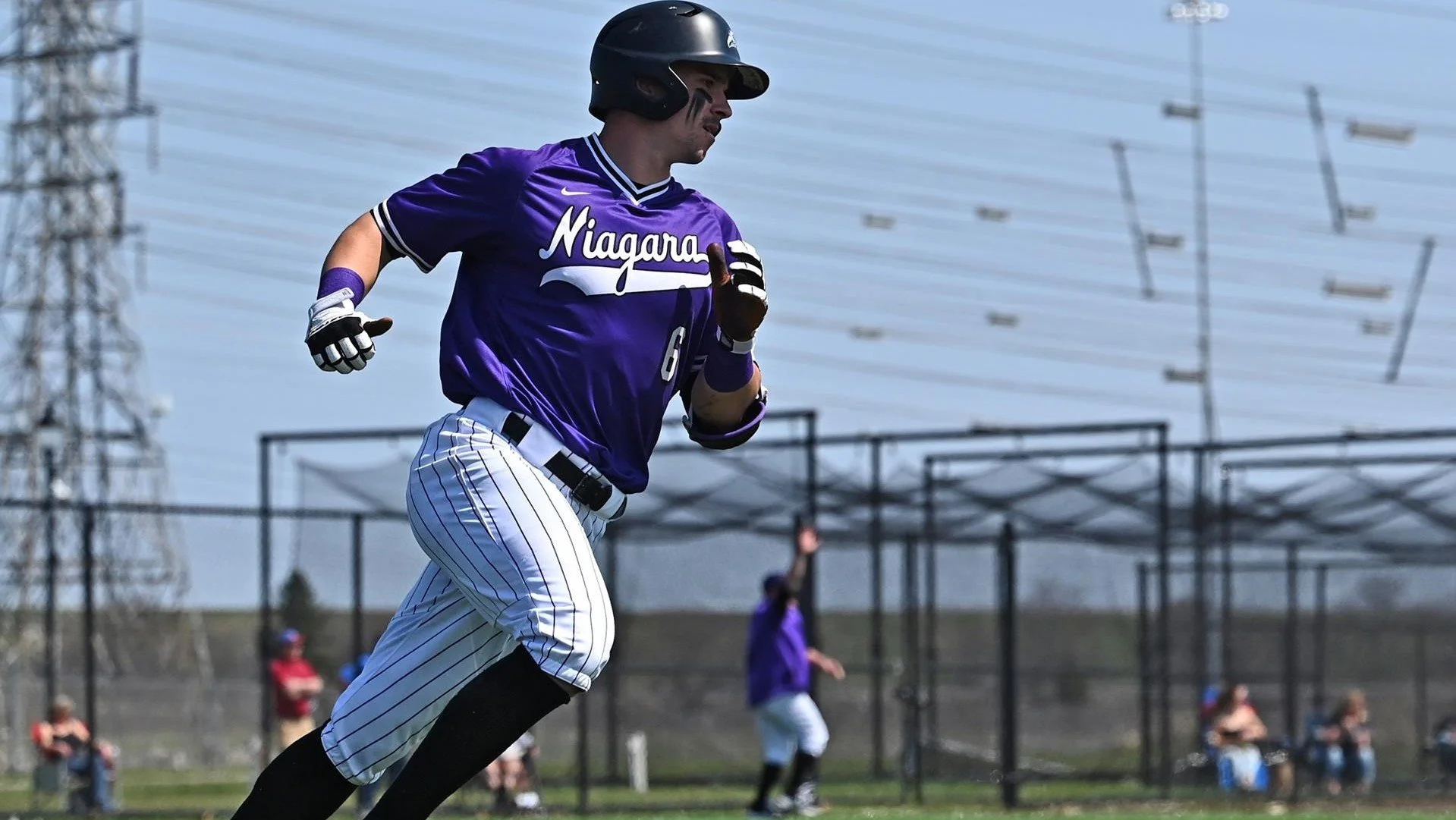 Tucker records three hits in Niagara's loss to UMBC