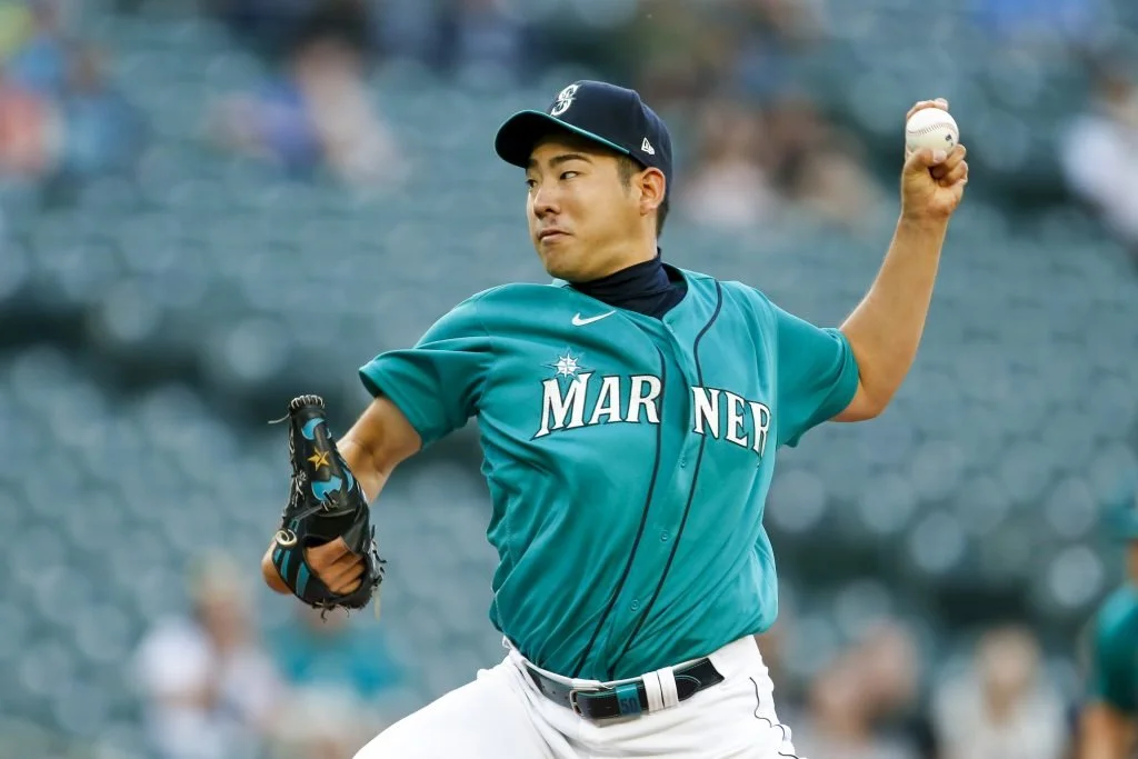 Blue Jays sign Kikuchi
