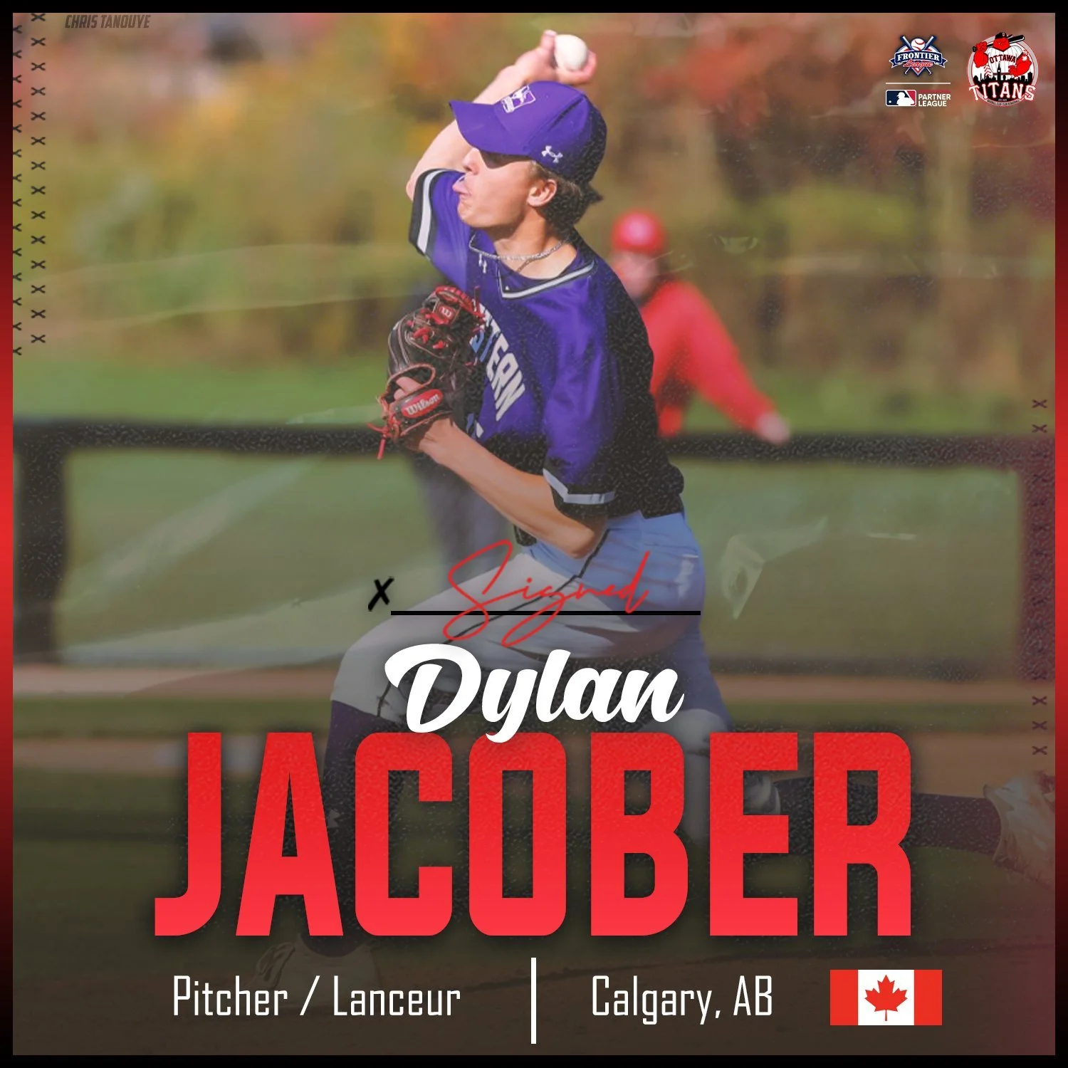 Ottawa Titans sign  Jacober, Taveras