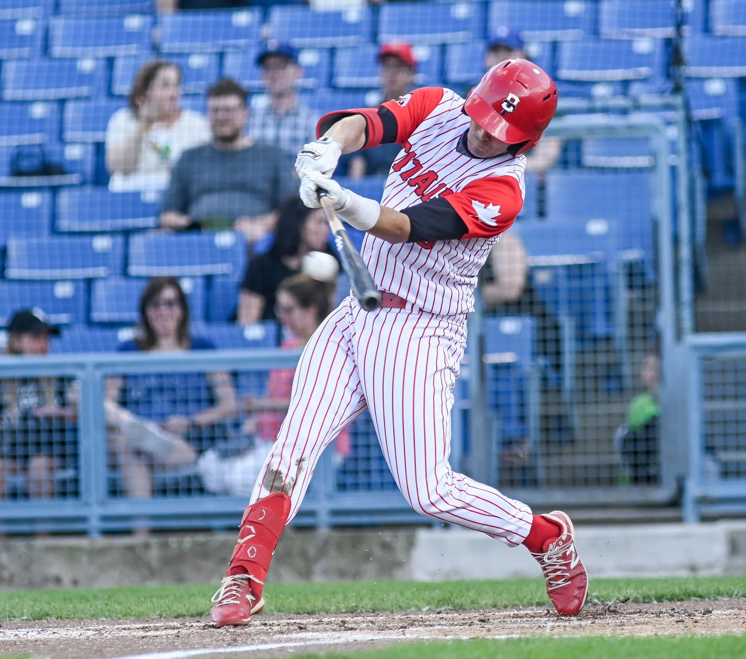 Gauthier, Greene propel Titans to 11-6 victory