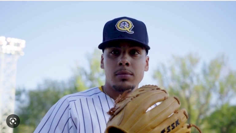 Lanciault: Cienfuegos wins CBN's Claude Pelletier Award, as top pitcher indy/foreign ranks