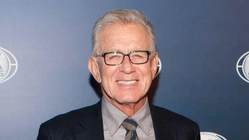 Shenk: Tim McCarver was the game's version of John Madden 