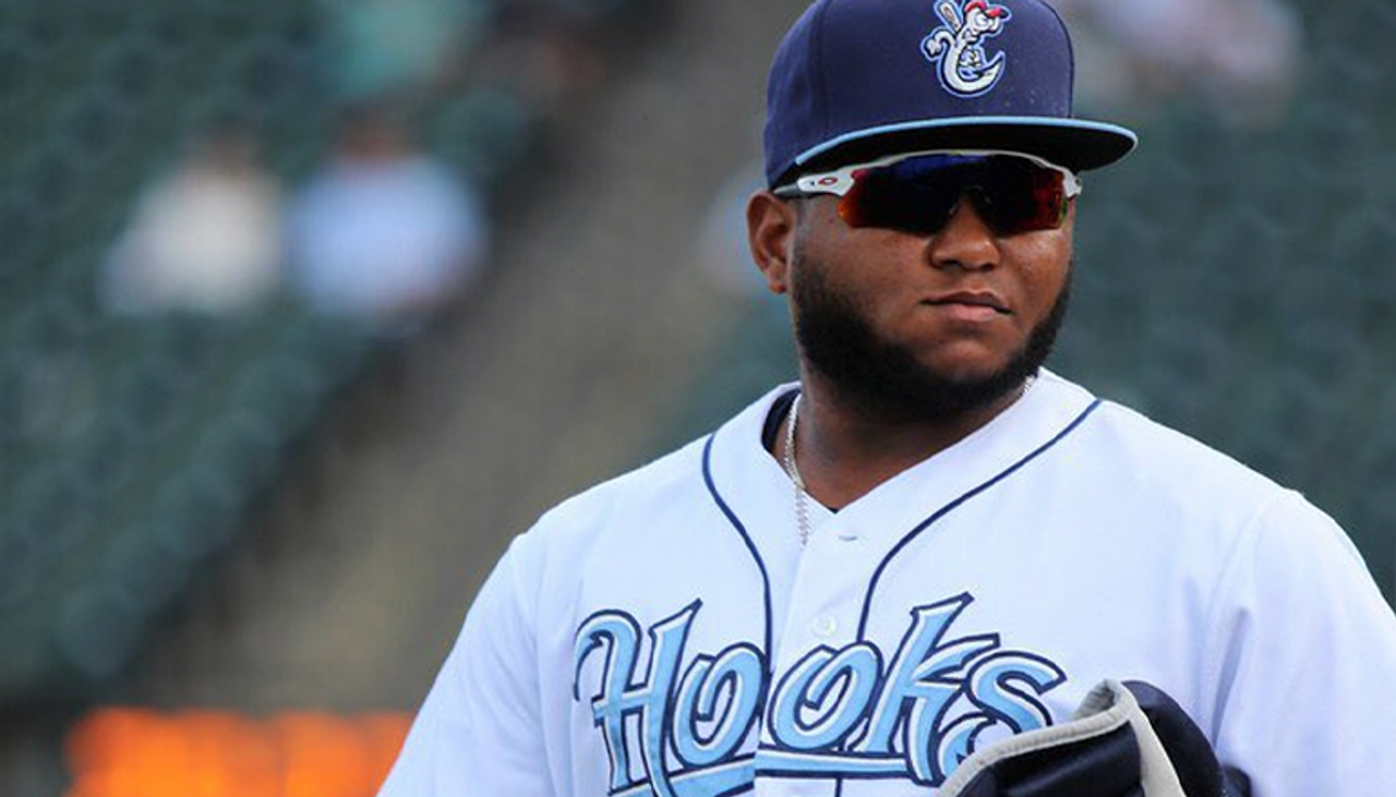 IBL's London Majors sign de Oleo