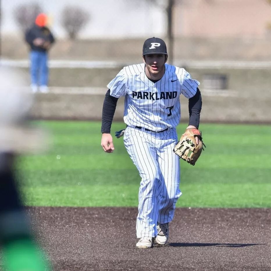 Terriers alum Austin Gomm (Georgetown, Ont.) continues to put together an outstanding season for Parkland College. Last week, in helping Parkland win three of four against Lincoln Land Community College, Gomm collected 11 hits - including two home ru