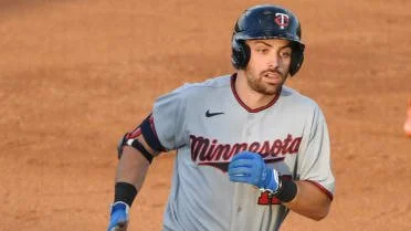 Canuck moves: Lopez, Naylor, Onyshko, Votto, Yerzy