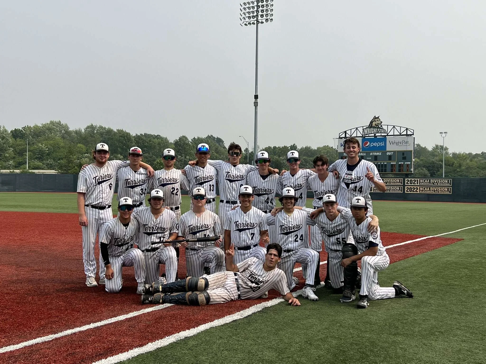 Terriers 17U win Sabre Cat Wood Bat World Series
