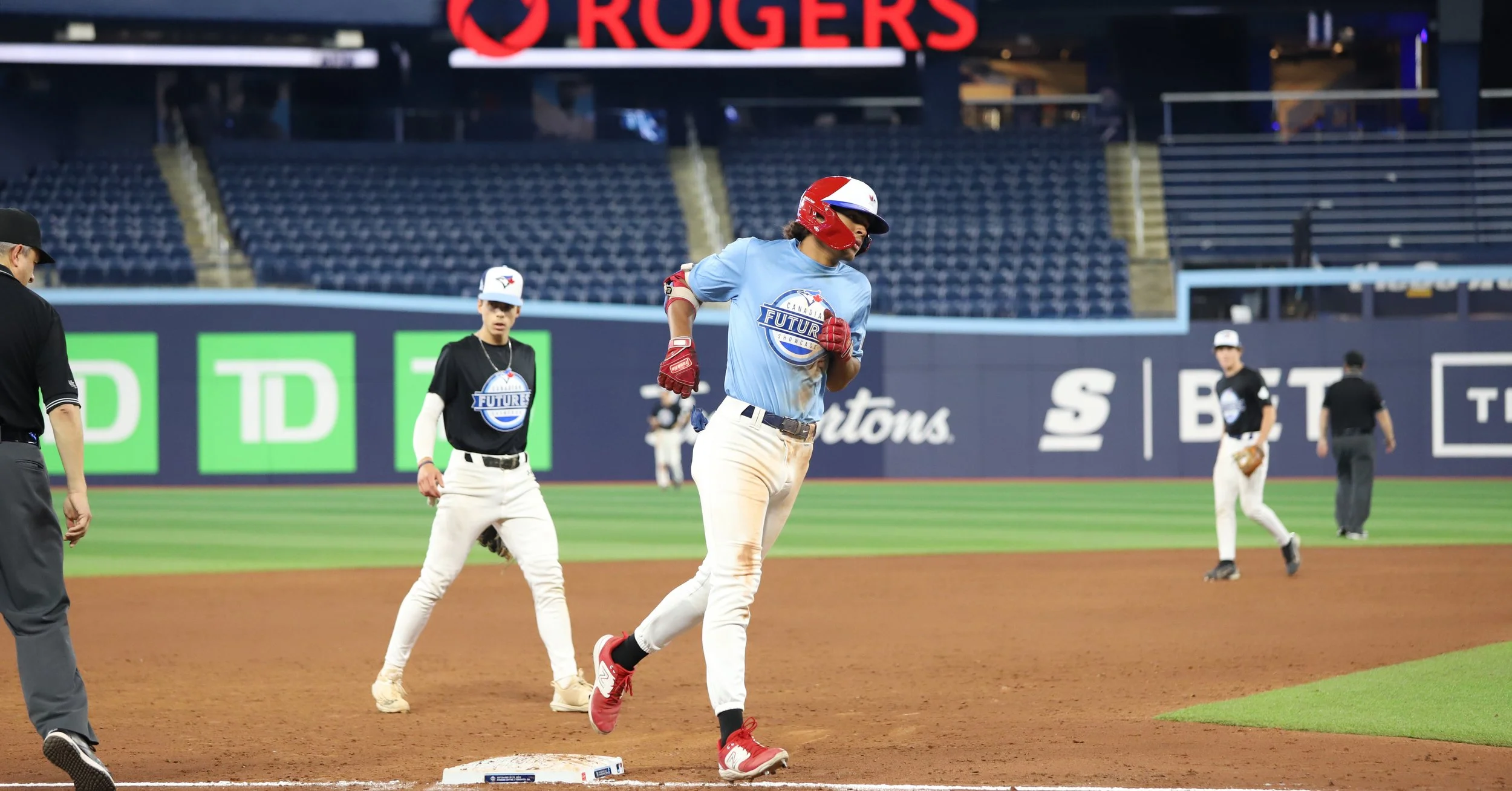 Polanco belts first Showcase HR in Team New Blue’s 9-2 win