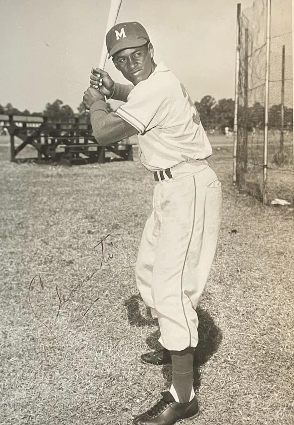 Glew: Rare Montreal Royals Clemente photo to be sold by Heritage Auctions
