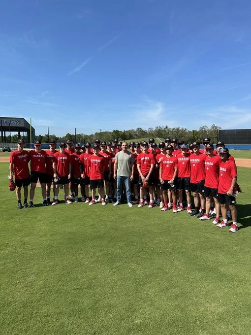 Canuck juniors battle Blue Jays pros to tie, Duncan, Hartman, Wallace