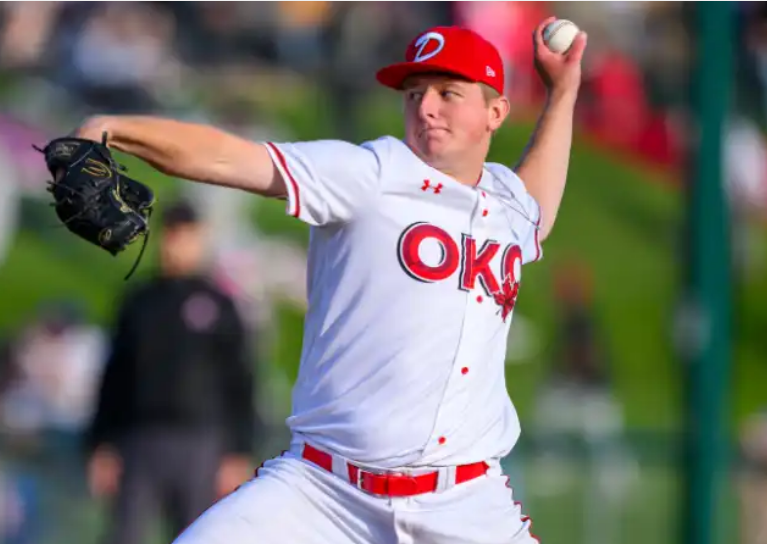 Dawgs edge Bulls 9-8