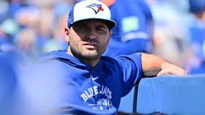 Elliott: First a bat, then a ball sideline Votto as he continues long road back 