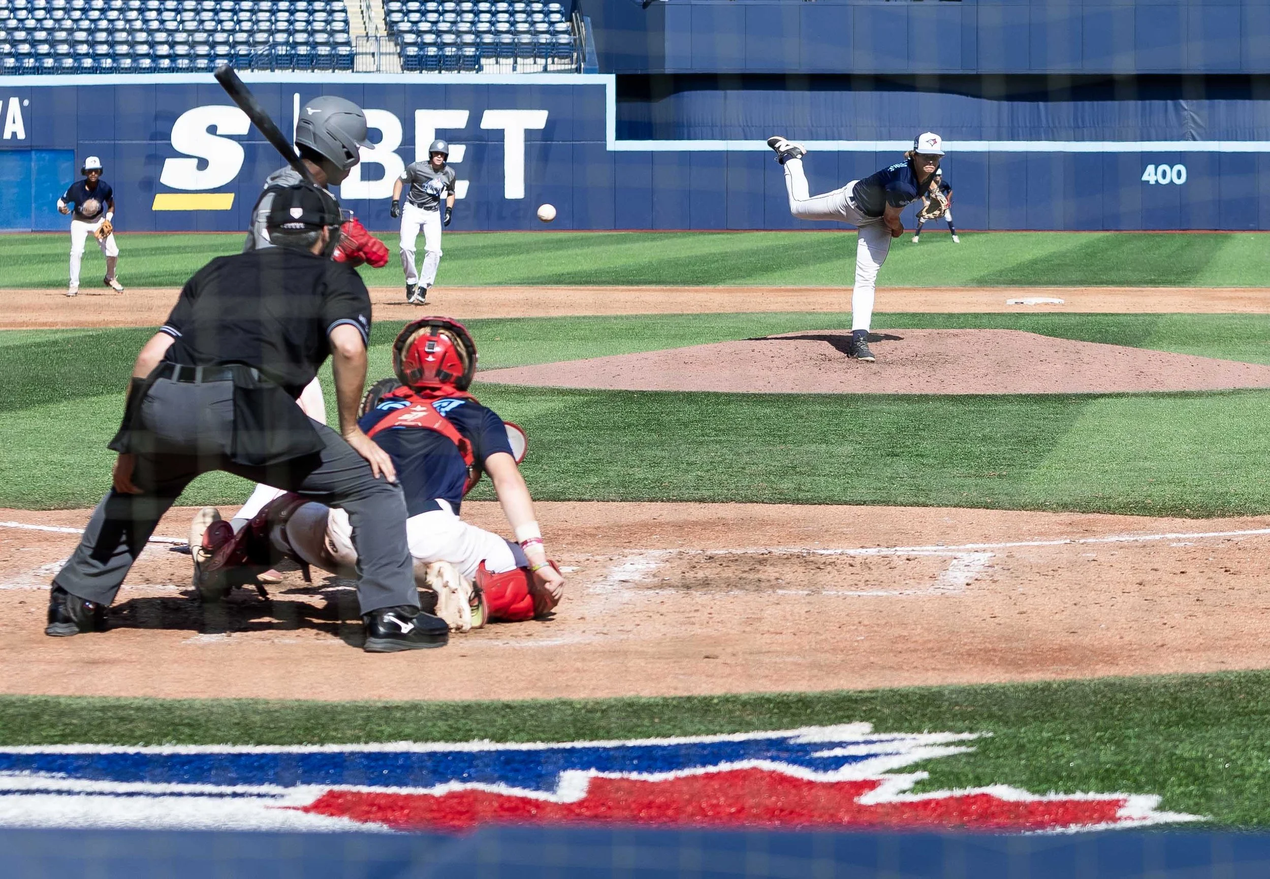 McKenna’s “filthy” changeup helps Team Navy to win