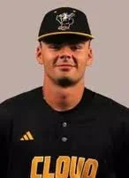 Summering on Kingman Island, Yamka knew Kansas kings: Easton Collige, coach Munz