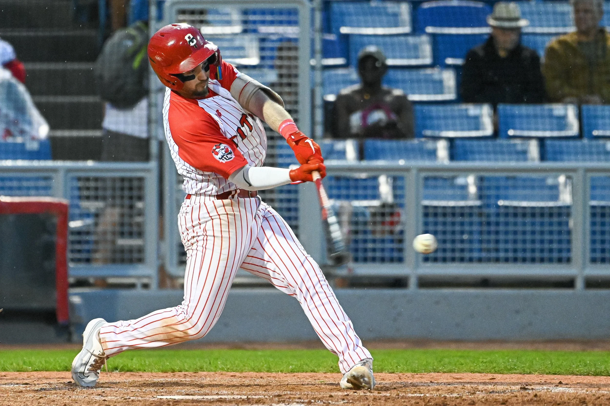 Ottawa Titans re-sign A.J. Wright