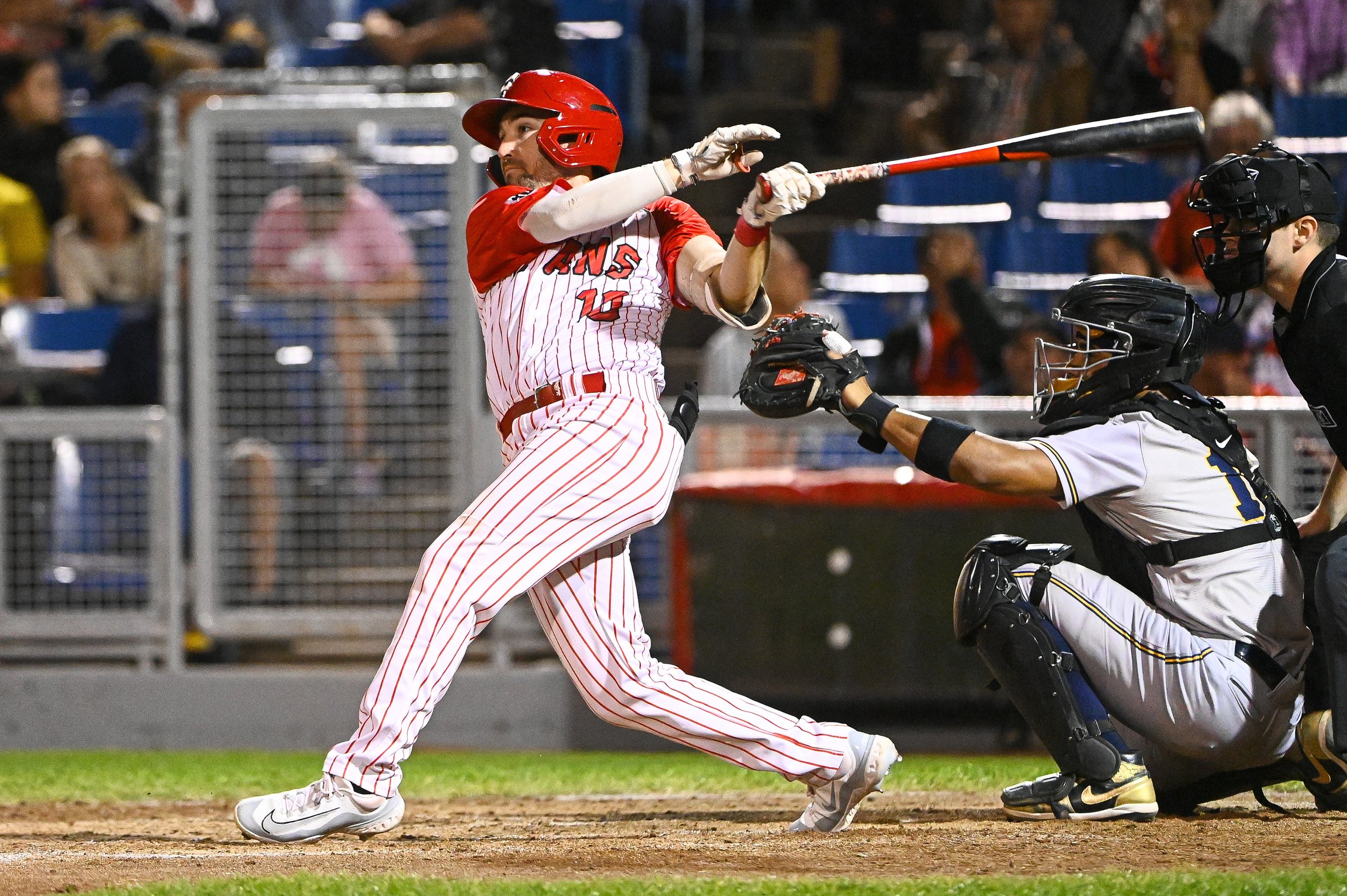 Ottawa Titans re-sign Casillas