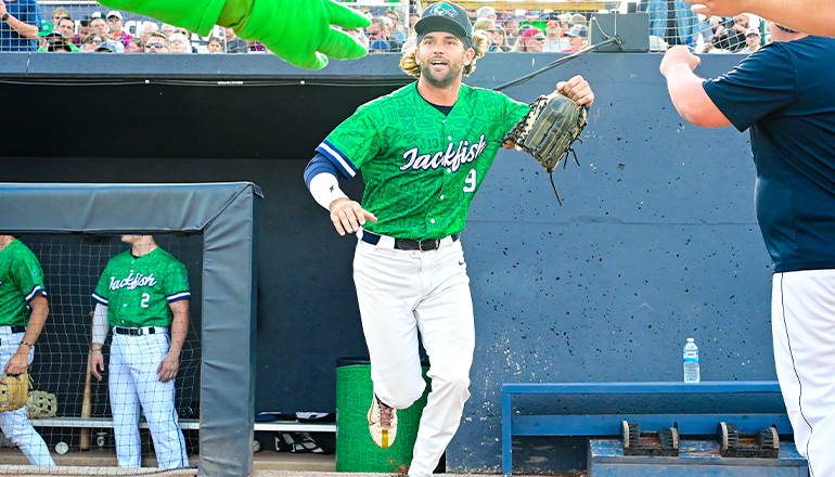 IBL's Welland Jackfish re-sign Ethan Hunt
