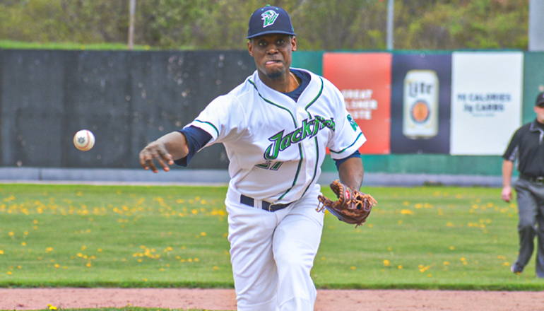 IBL's Welland Jackfish bring back Leyer