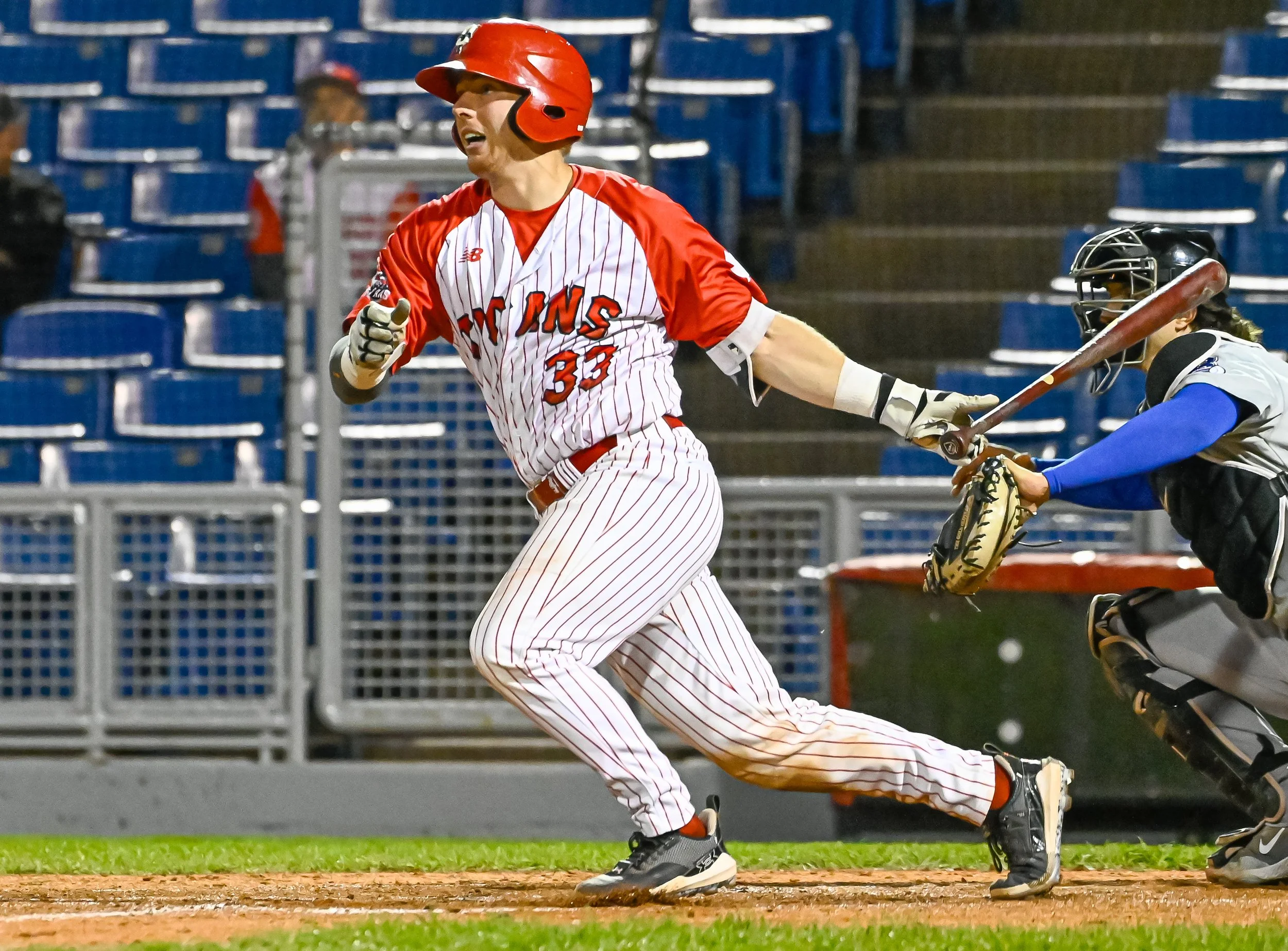 Ottawa Titans re-sign Cerny