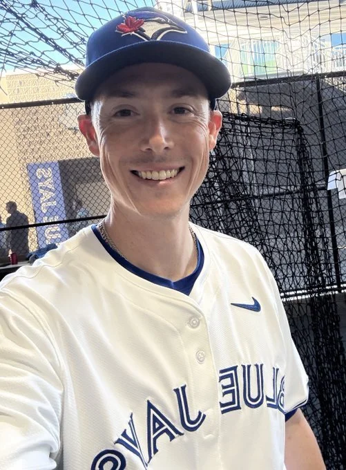Blue Jays re-sign Yarbrough