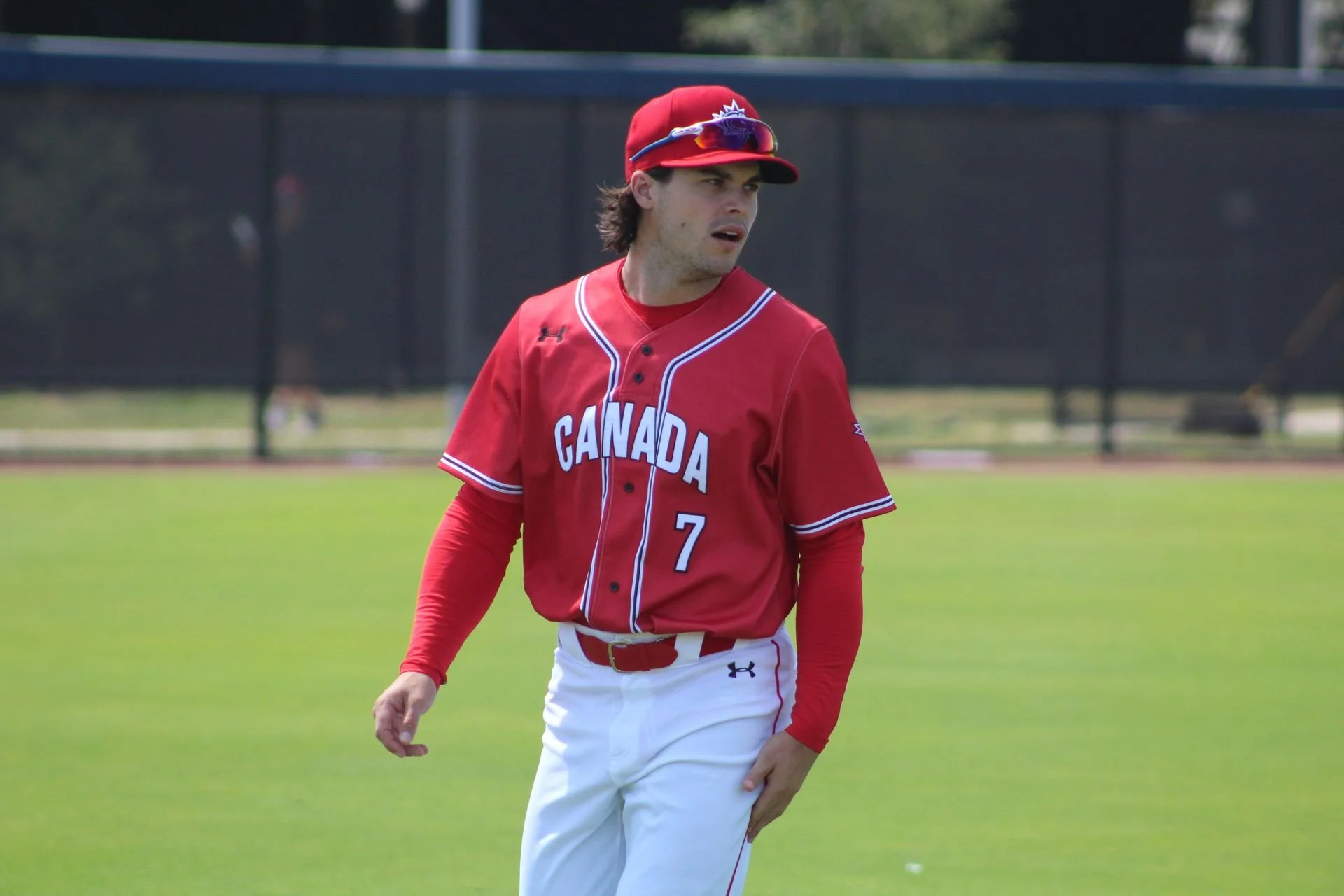 Winnipeg Goldeyes sign Robson