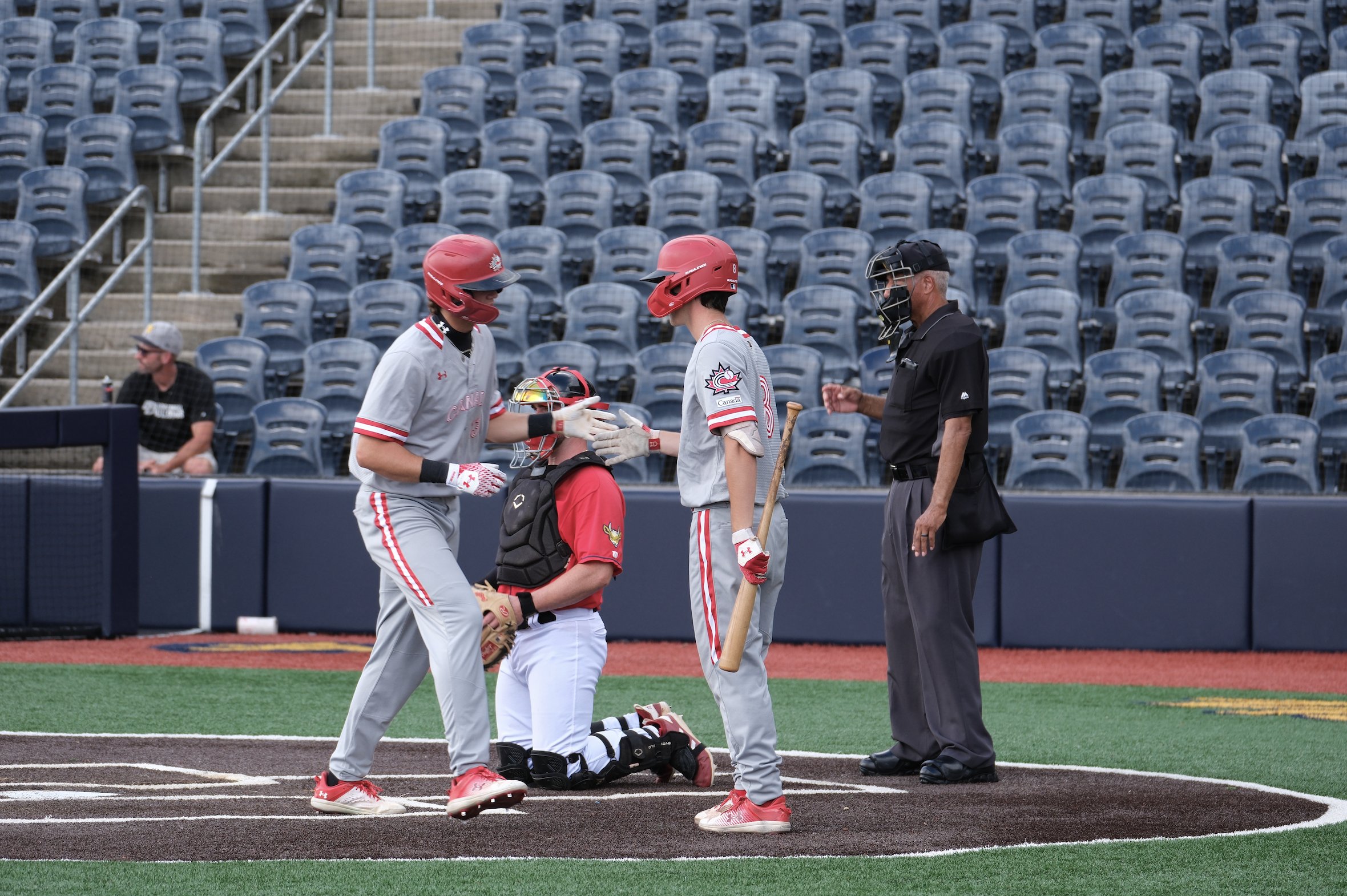 Duncan, Kitura, Lascelles Piasentin lead Juniors to win over Spikes