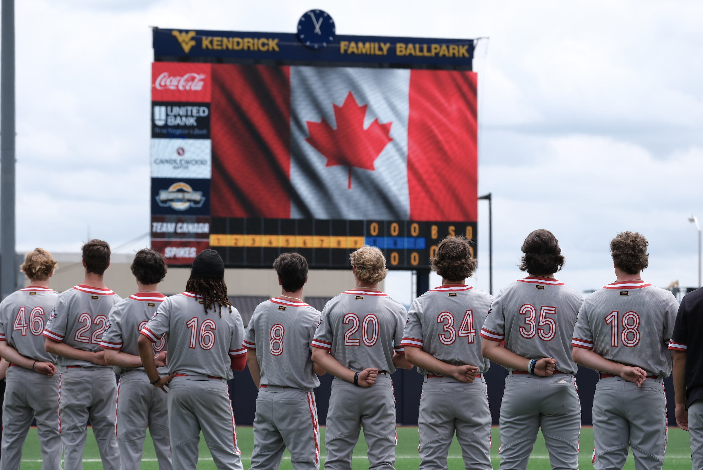 Juniors complete MLB Draft Series with an even record