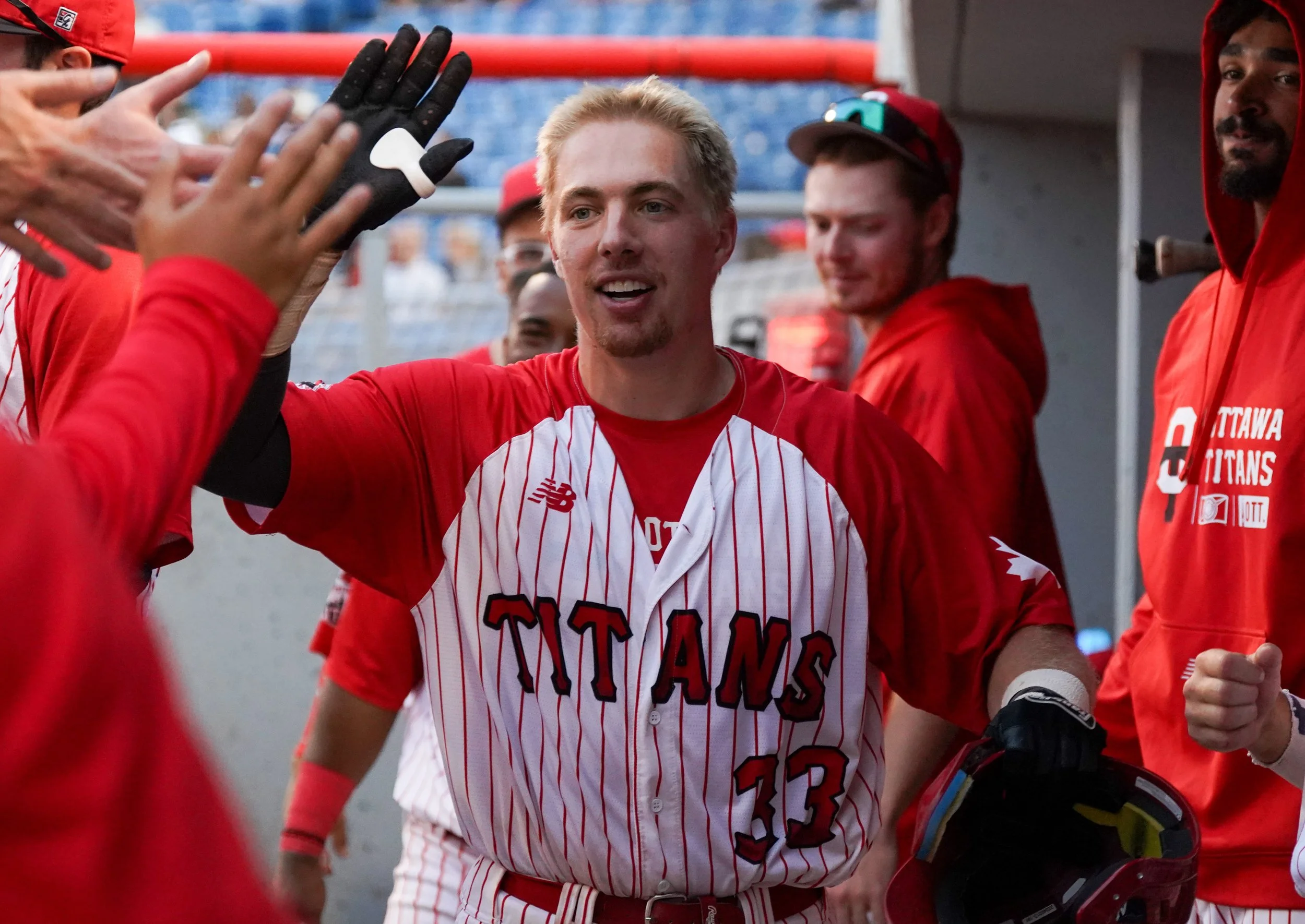 Cardoso's grand slam, Cerny’s three hits help Titans to win