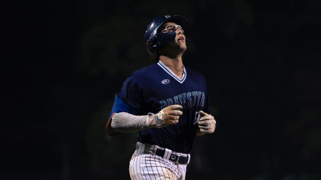 Elliott: Lawson's bat heating up on Cape Cod 