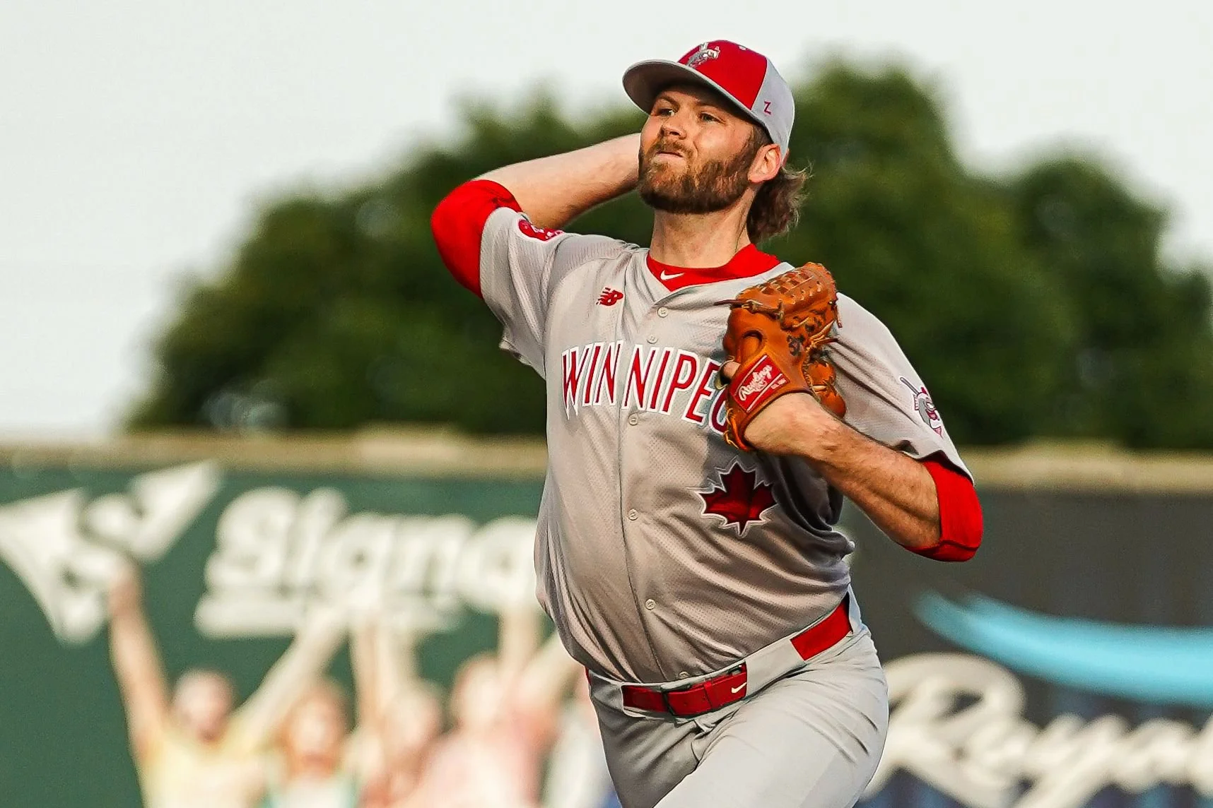 Bourassa's return, Robson’s homer spark Goldeyes to win