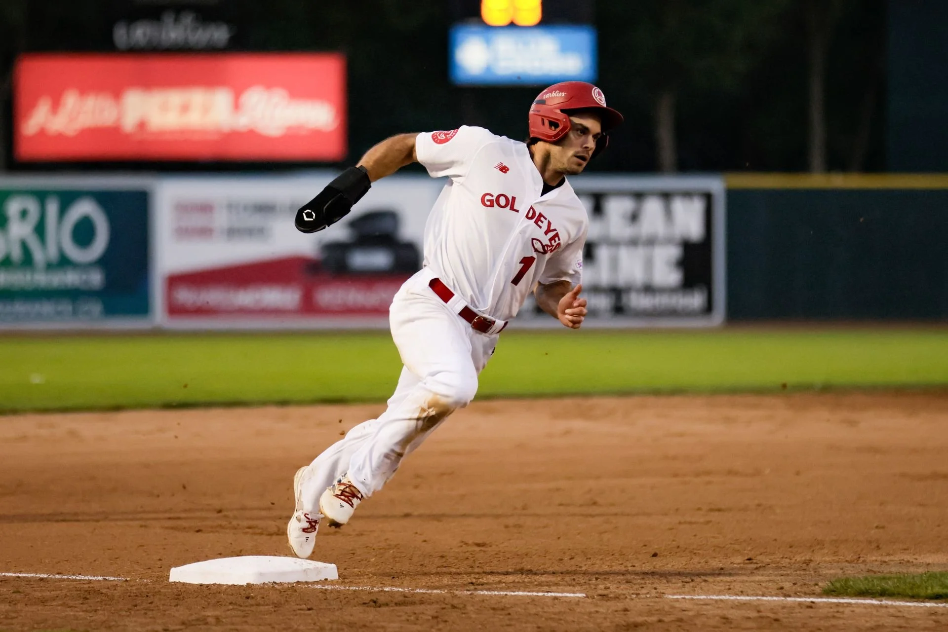 Goldeyes' Robson named American Association Batter of the Week