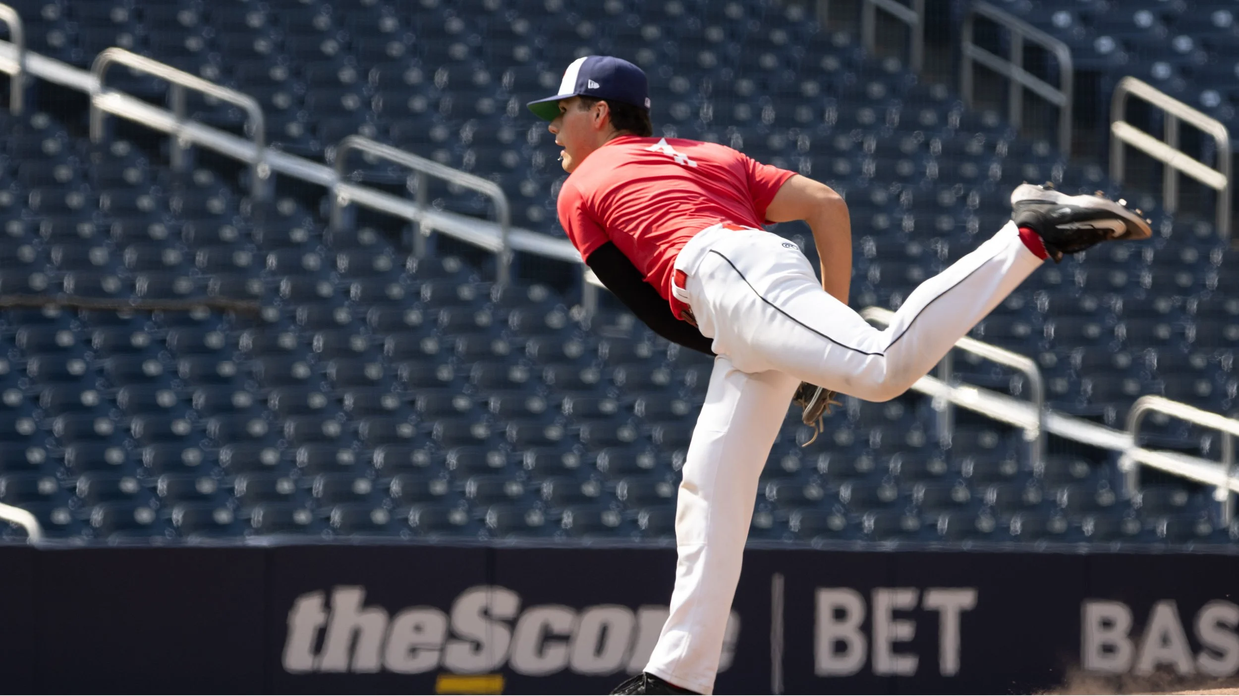 Kitura, Laird lead Team Black to win over Team Red