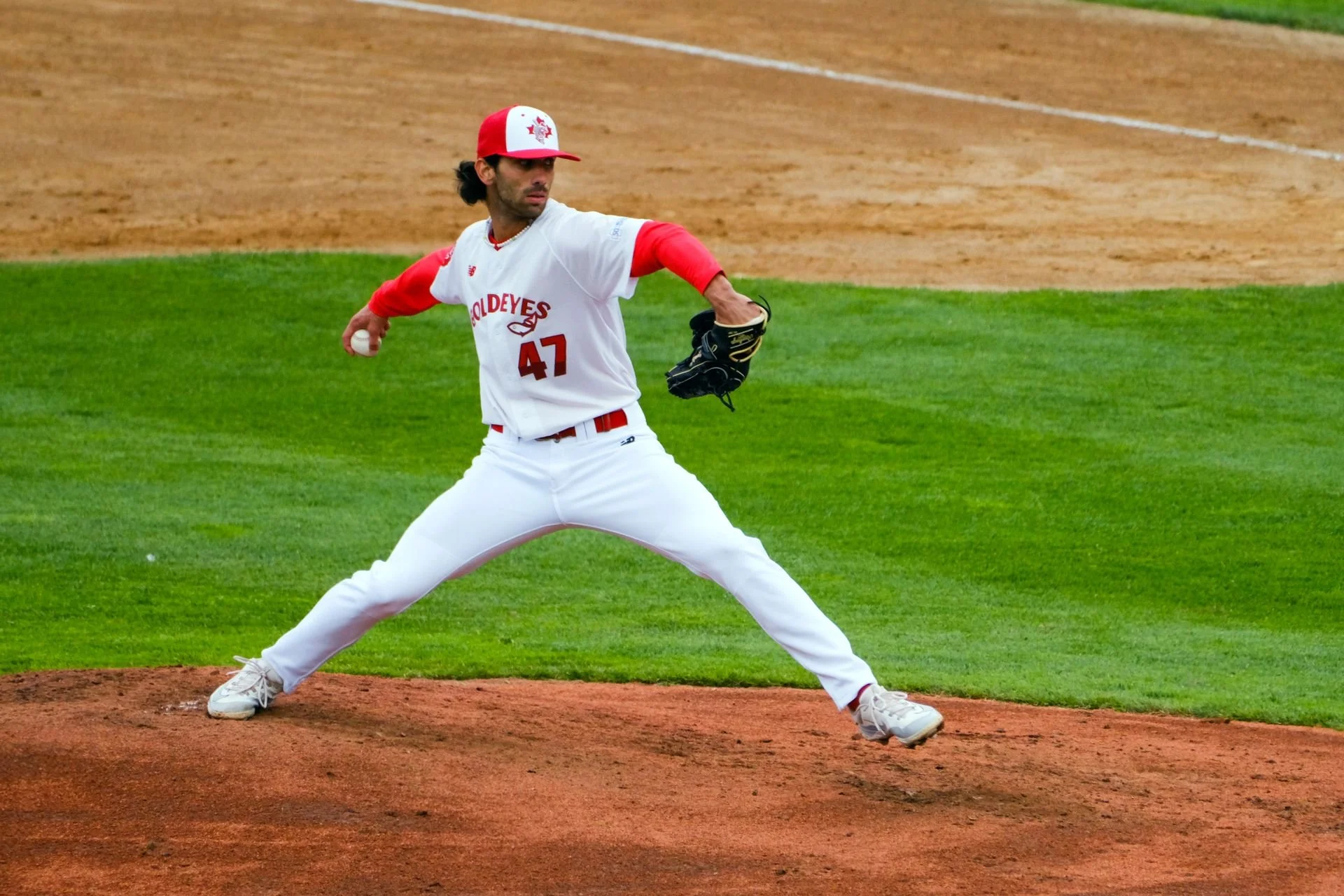 Winnipeg Goldeyes re-sign Kowalski