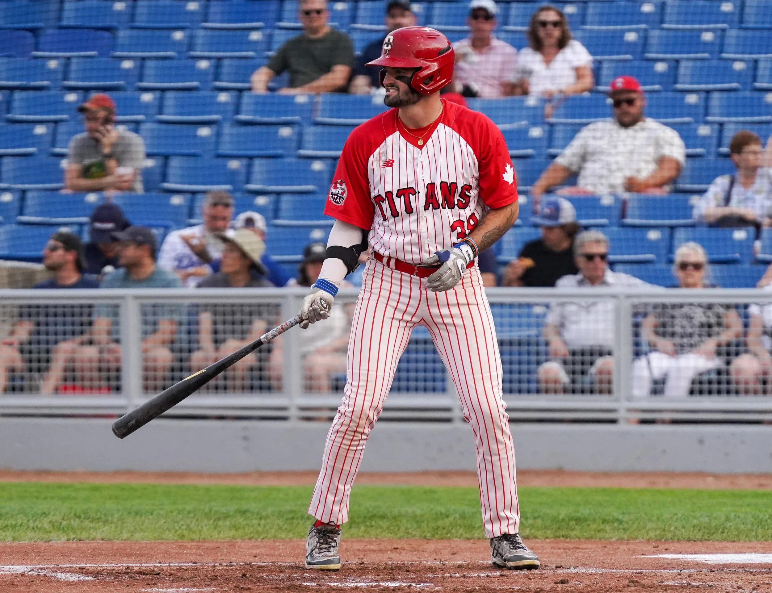 Ottawa Titans re-sign Fogel