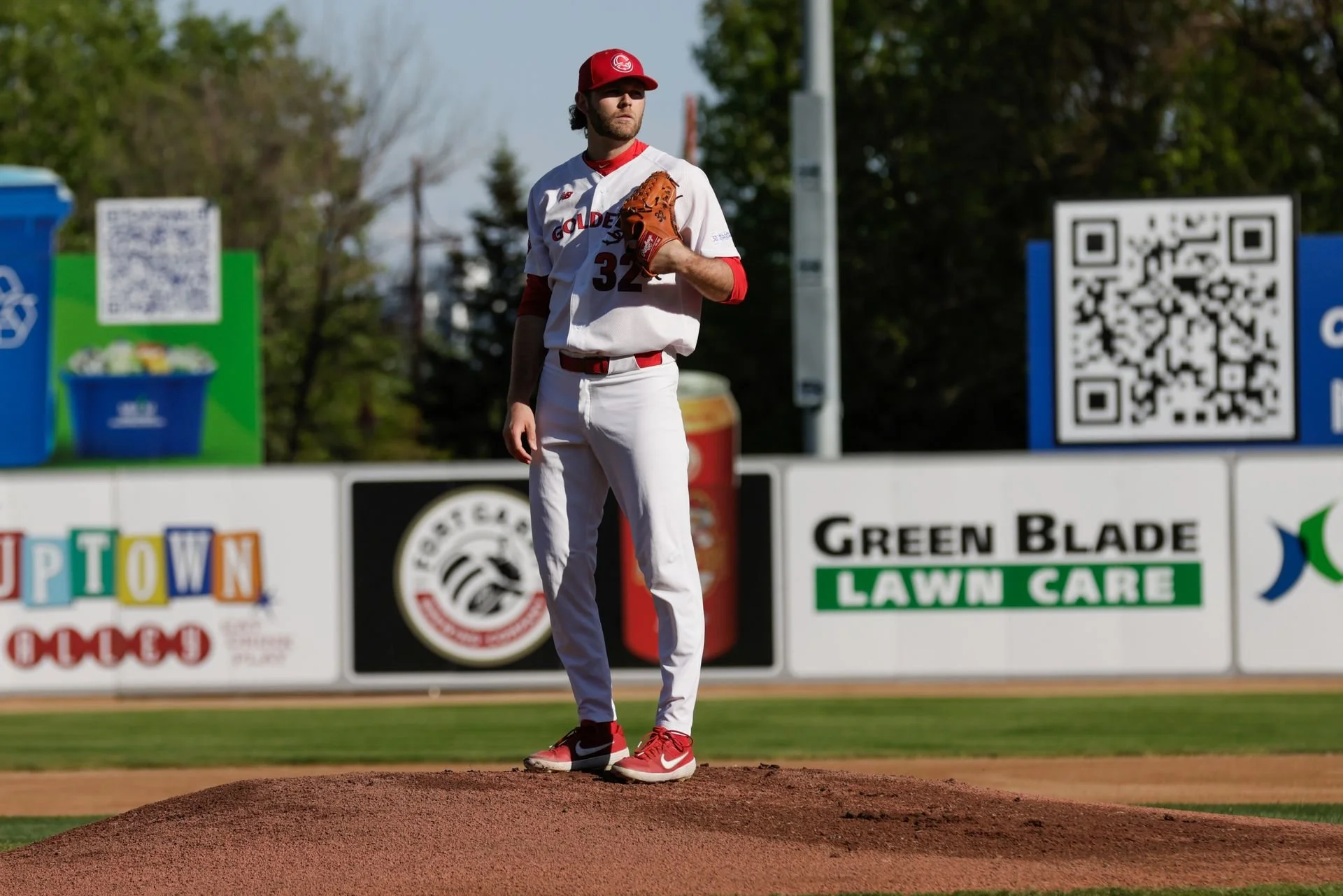 Bourassa returns to Winnipeg Goldeyes for sixth season