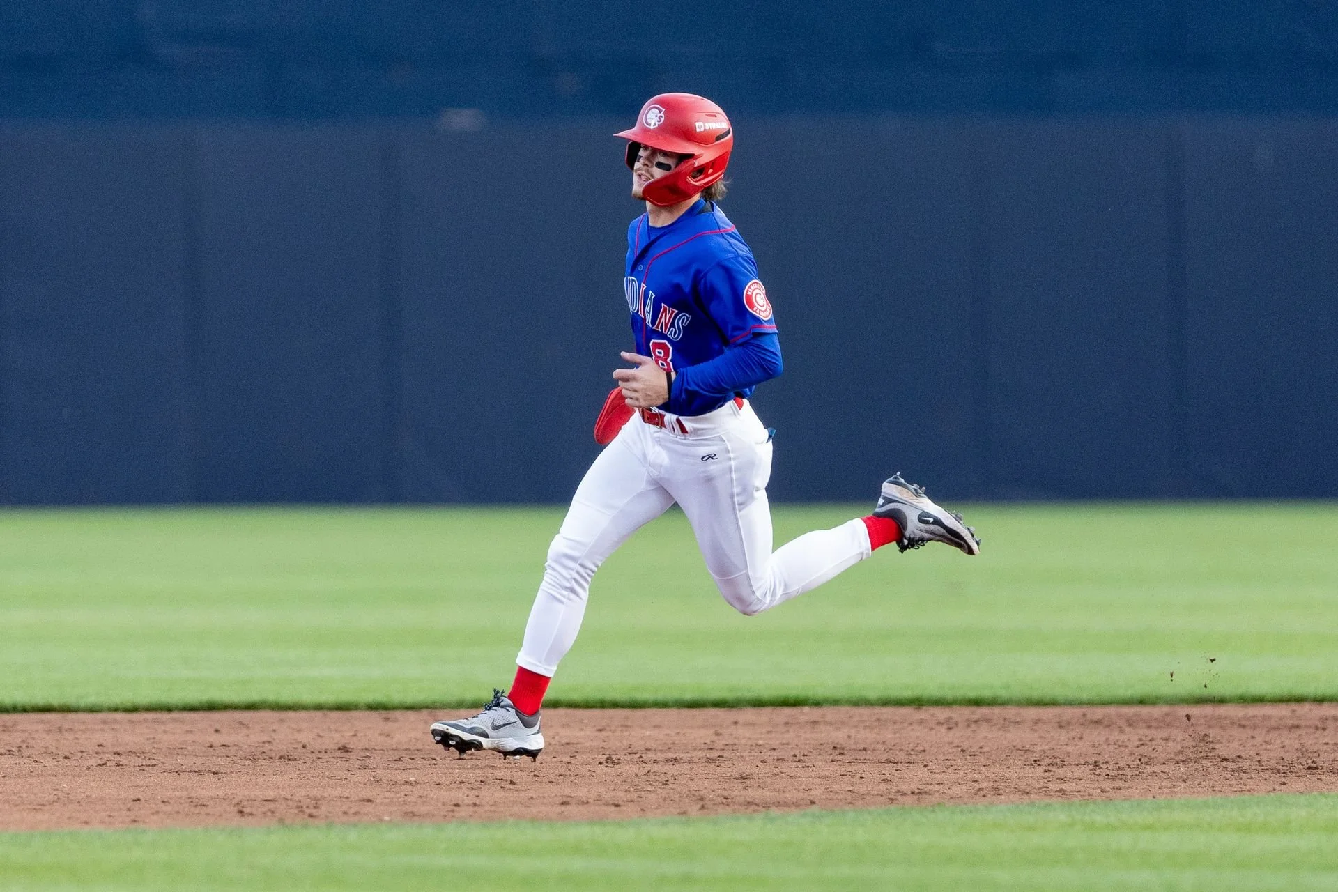 Arnold lands with Guardians