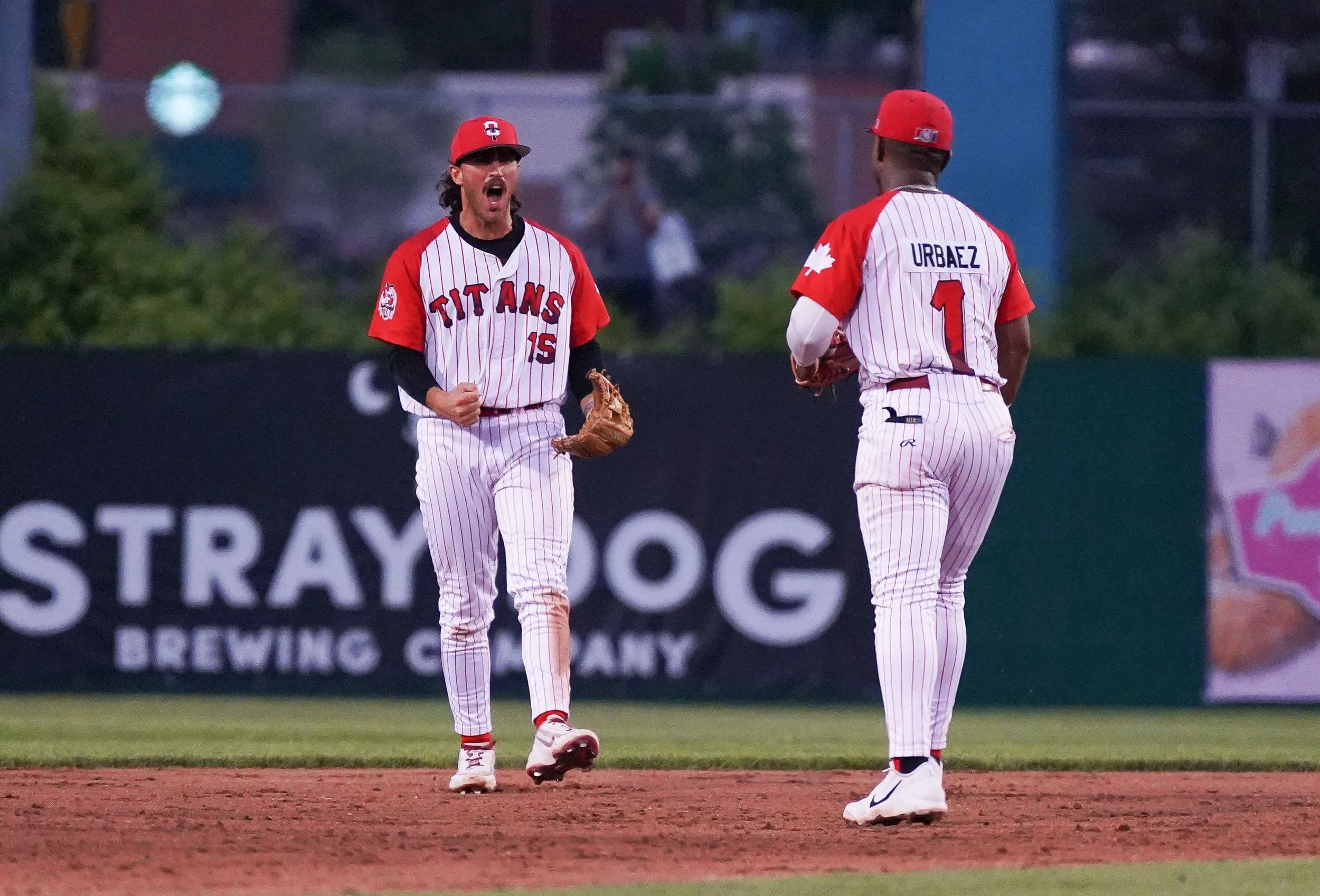 Titans down Aigles, despite dominant performance by Gollert