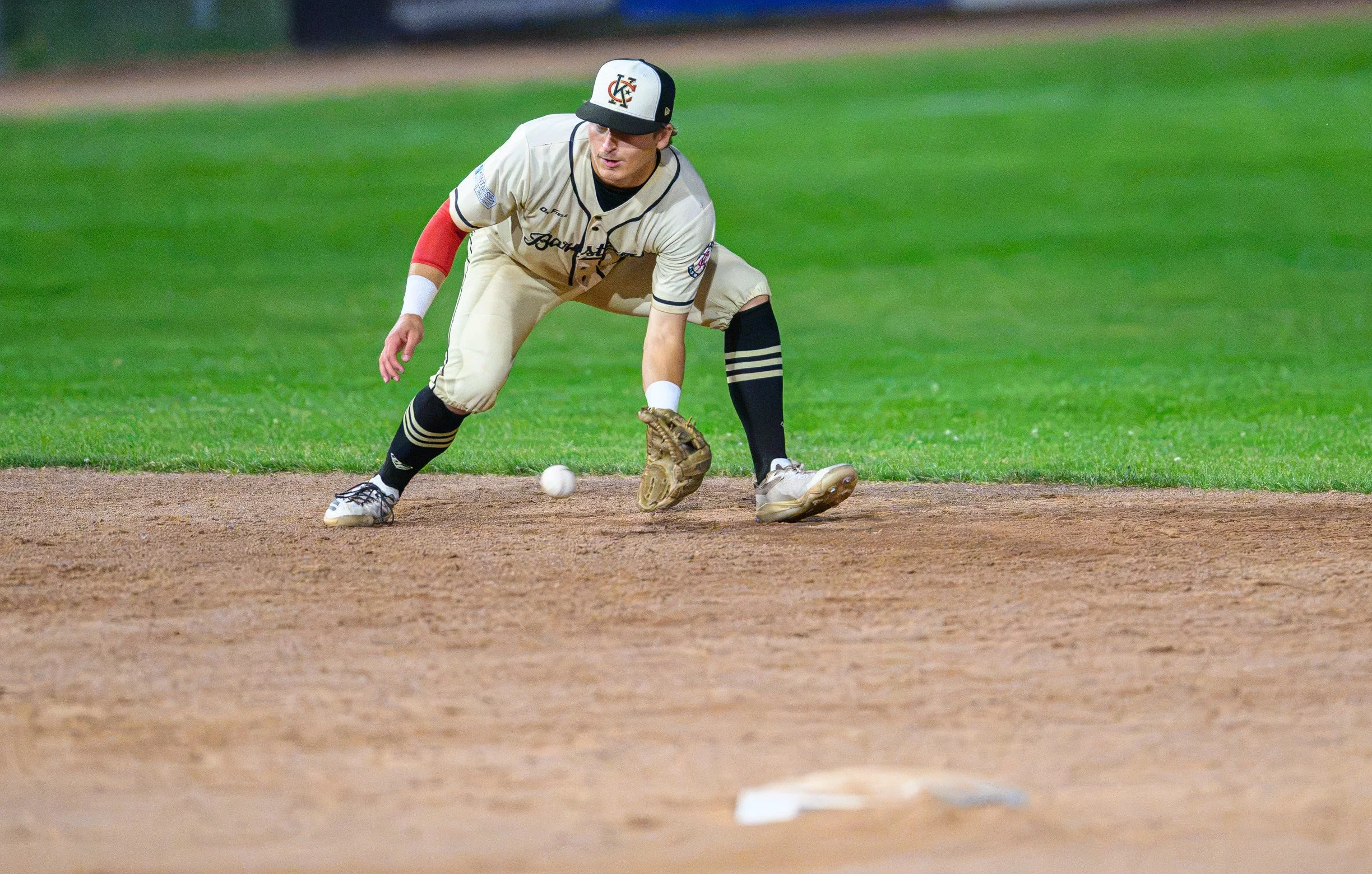 Texas Rangers draft Morrison from CBL's Barnstormers