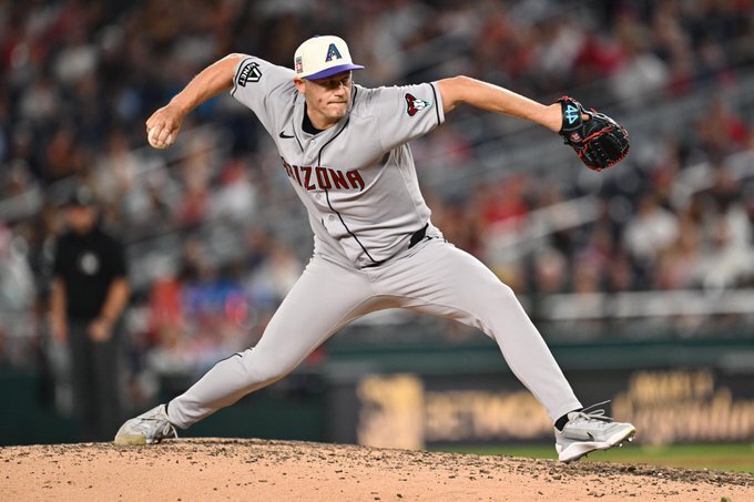 Blue Jays claim Sewald