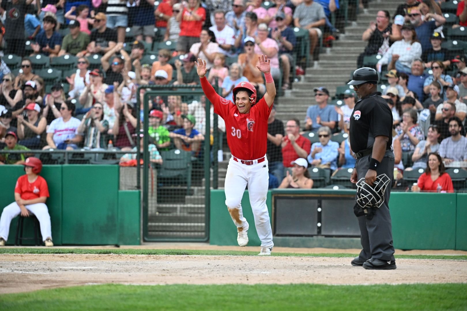 Goldeyes equal team record with 34th home win