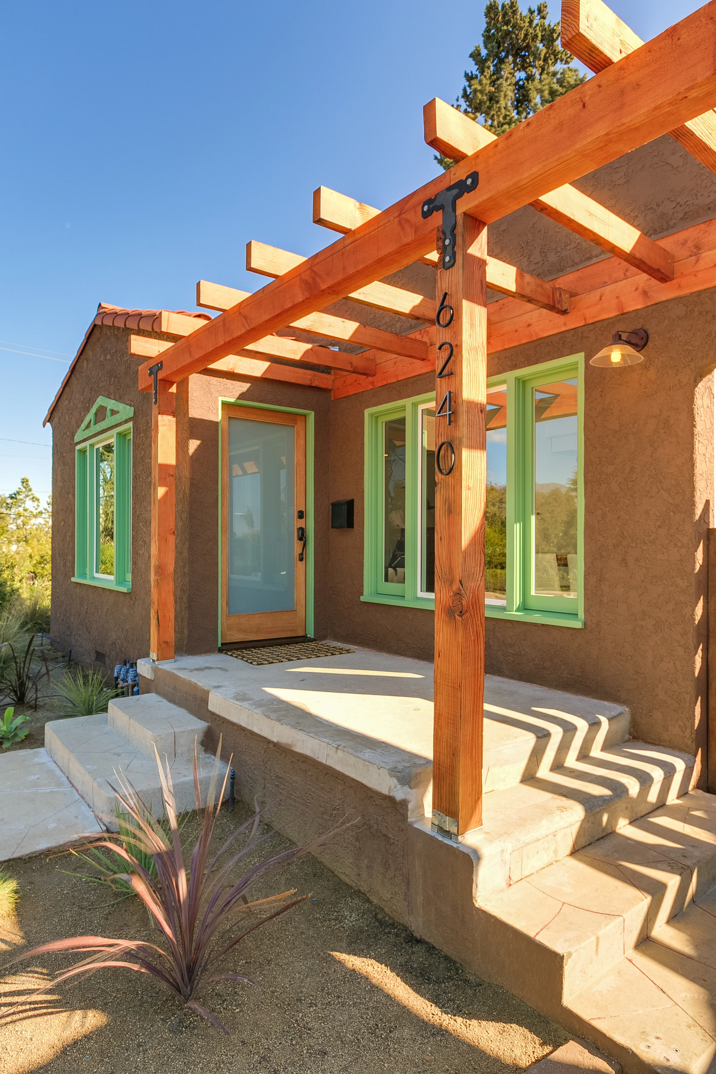 6240 Saylin Lane-007.jpg