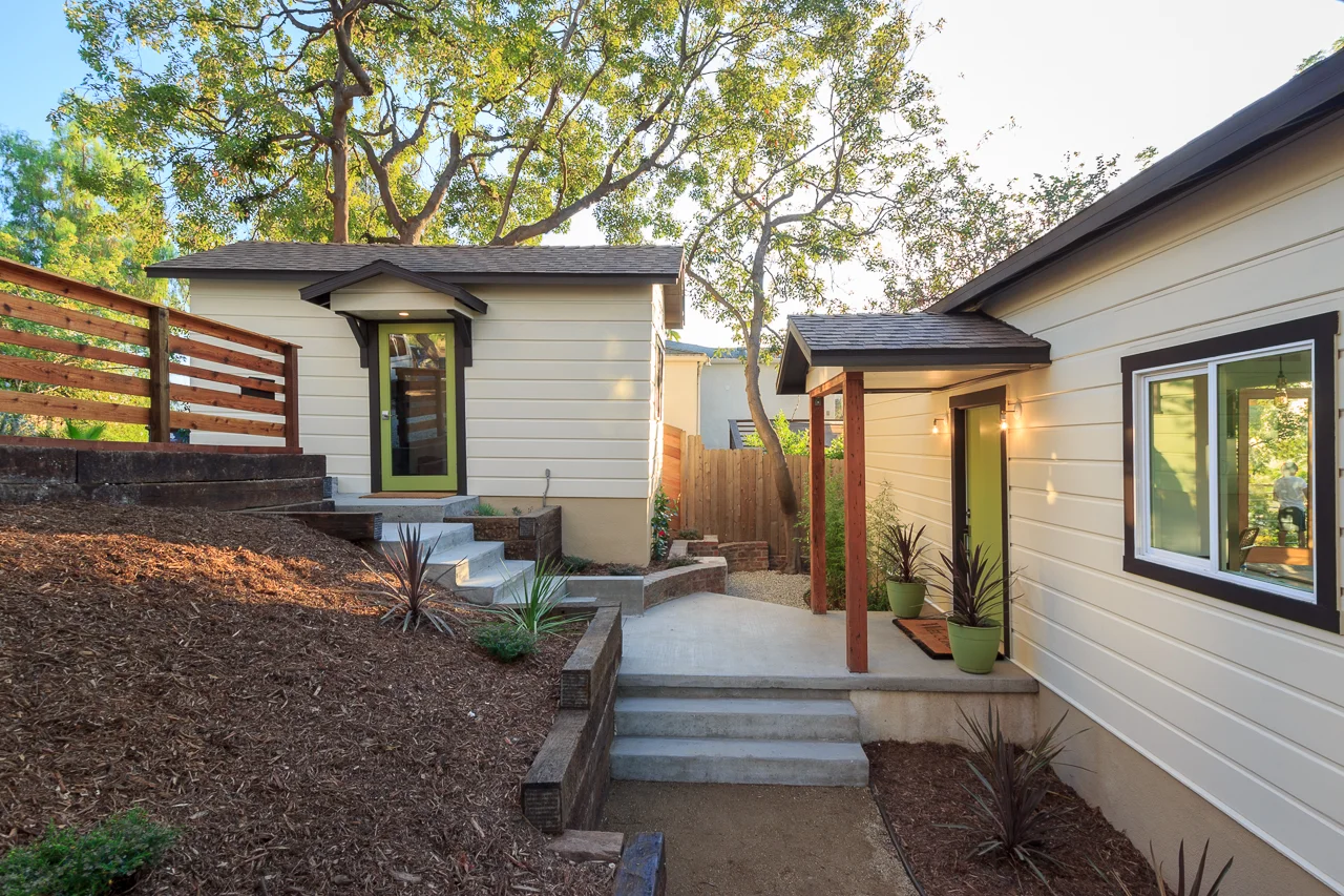 3783 Lavell Drive MLS _ Virtuallyherestudios.com-40.jpg