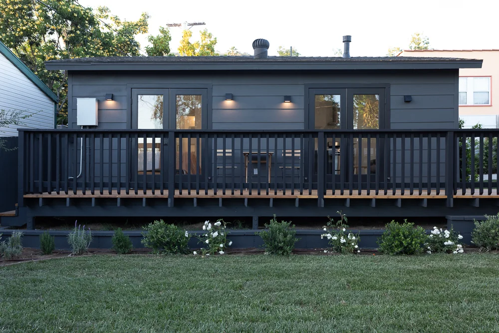 5237 Rockland Ave MLS - virtuallyherestudios.com-77.jpg